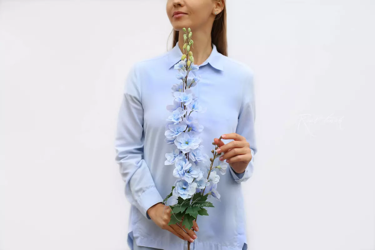 Дельфиниум с 2 ветками - Голубой Дельфиниум с 2 ветками - Голубой